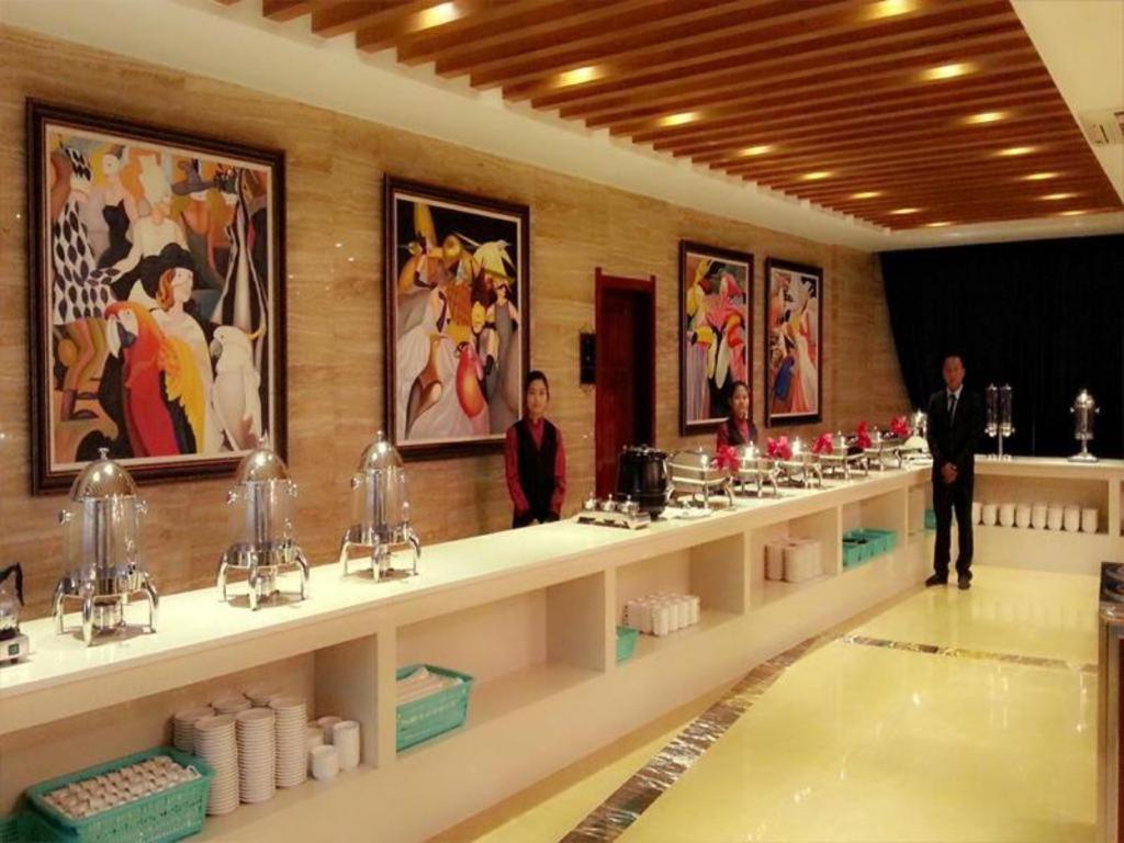 Star World Hotel Naypyidaw Exterior foto